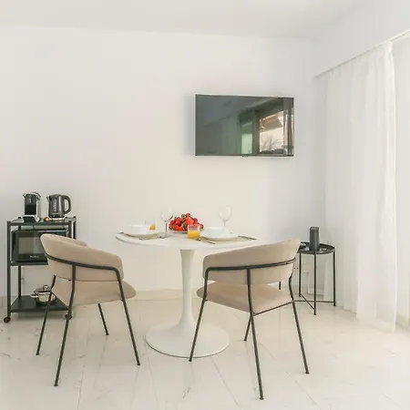 In Les Residences Du Palais Nice